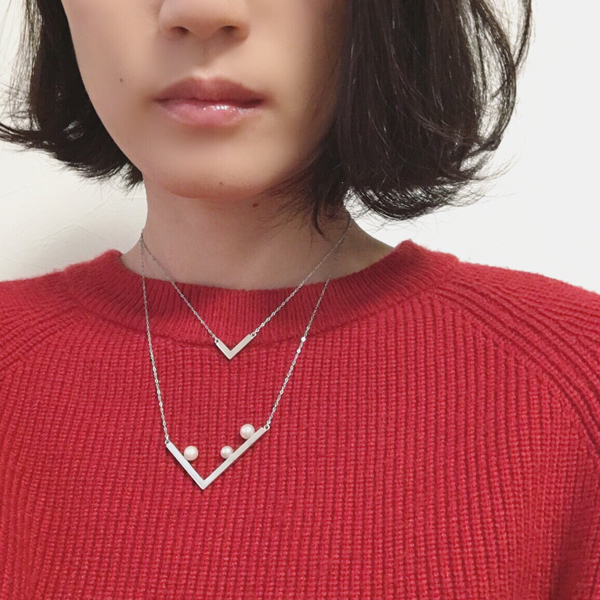 check necklace(チェックネックレス)の着用例